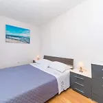 Nea Leona Apartamento Trogir