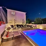 Nea Leona Apartamento Trogir