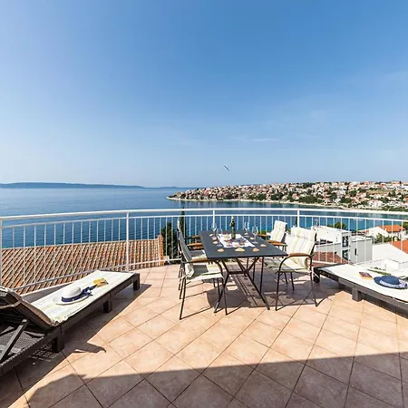 Apartamento Nea Leona Trogir