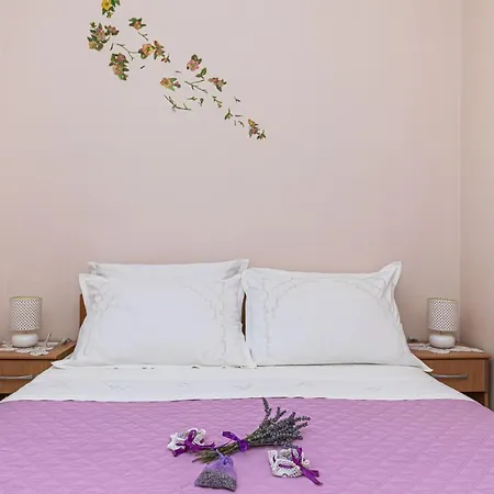 Apartman Nea Leona